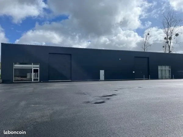 Local 645 m² Quimper