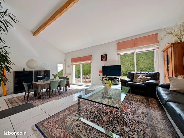 Maison 6 pièces 160 m²