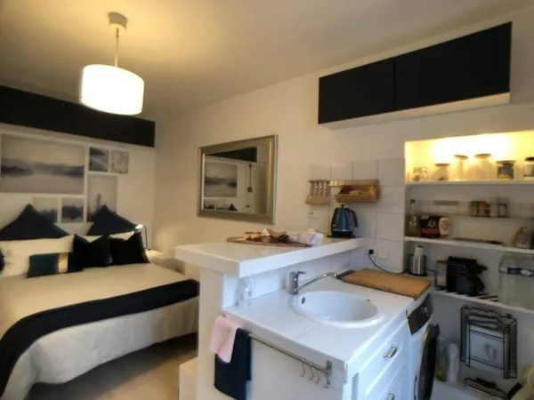 Studio 1 pièce 17 m²