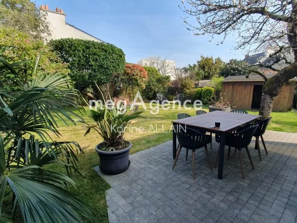 Maison au calme, écrin de verdure, tout à pied