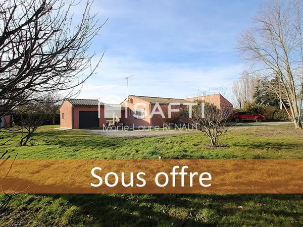 Plain-pied - Pièce de vie de 45m² - 3 chambres - Garage - Piscine - Pool House