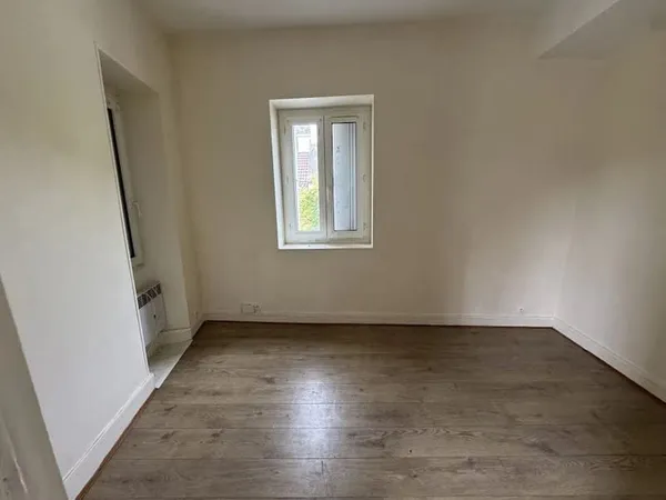 Maison 10 pièces 254 m²