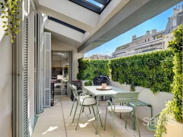 Duplex terrasse dernier étage