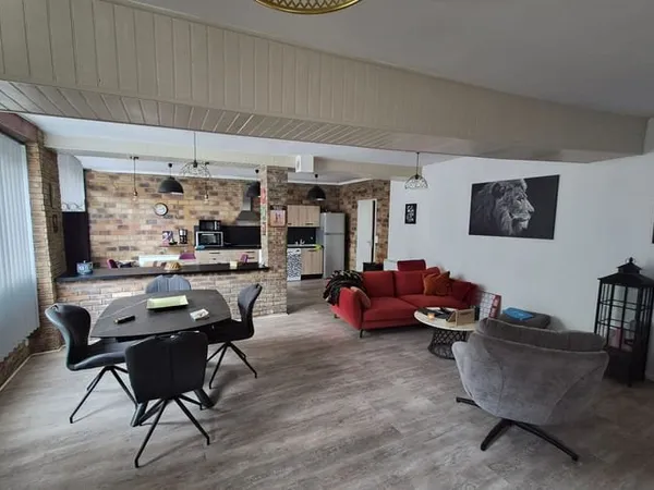 Maison 5 pièces 160 m²