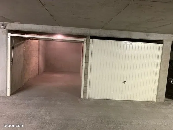 Parking à louer - Lyon 4ème