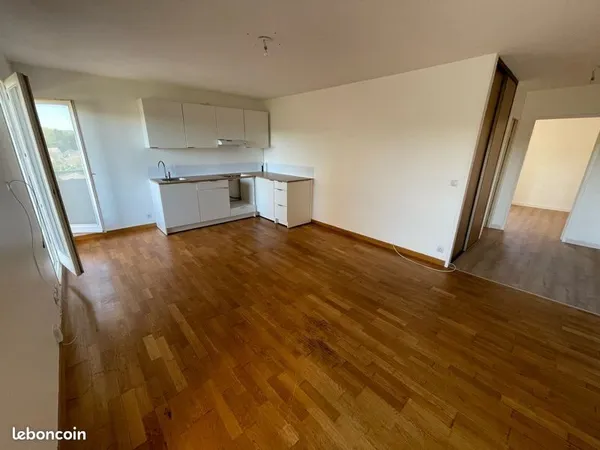 Appartement 3 pièces avec balcon - Taverny proche Beauchamp