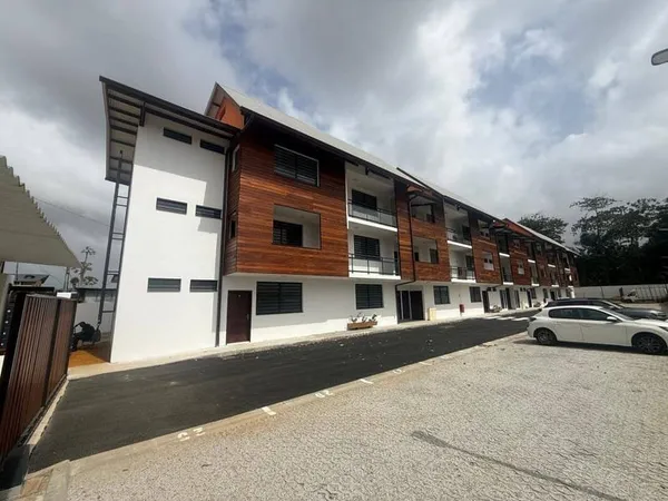 Studio 1 pièce 28 m²
