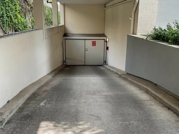 Garages à louer - Paris 13