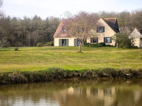 Propriété 9 pièces 233 m²