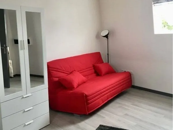 Lumineux 23m2 meublé