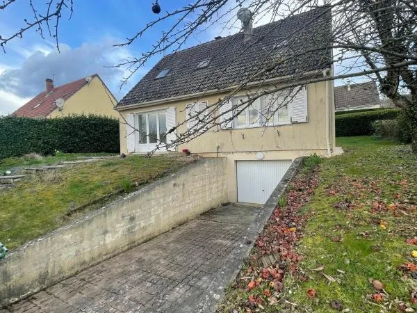 MAISON T6 sous-sol total et jardin