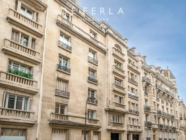 Paris XVIeme - Appartement familial et de réception en parfait état