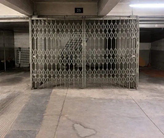 Parking 13 m²