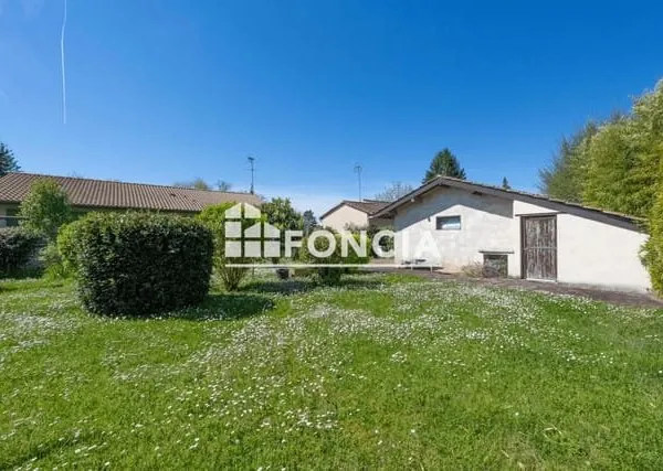 MAISON PLAIN PIED - AVEC GARAGE ET JARDIN