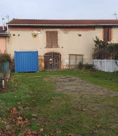 Maison + grange + 14000 m2