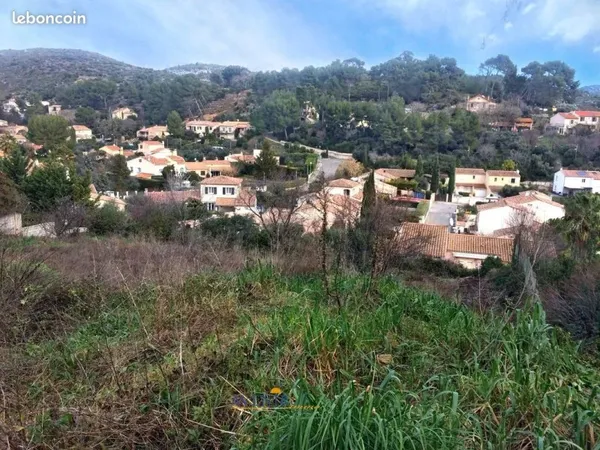 Terrain 1835 m² Allauch