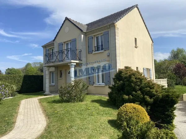 Vaste Maison Individuelle Secteur de Beaumetz les Loges