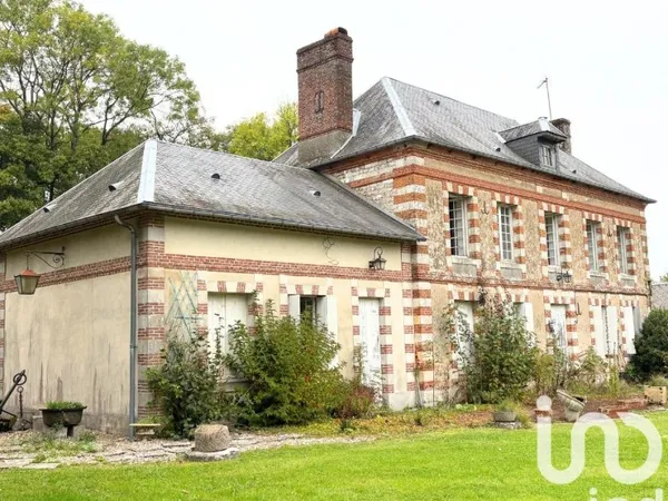 Maison 6 pièces 225 m²