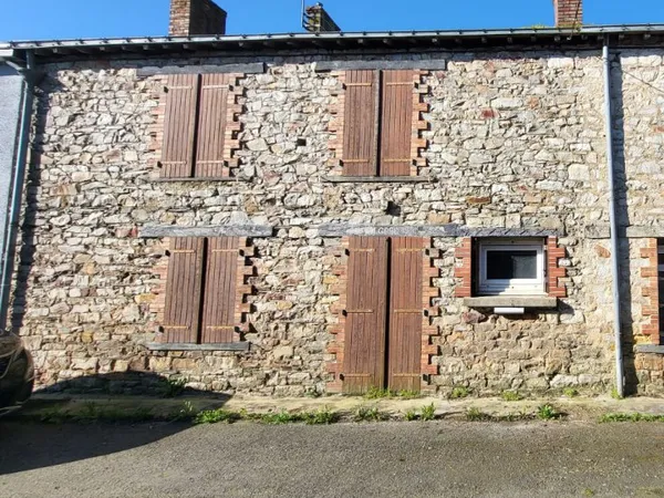 Maison Vente Lusanger 6p 133m² 68000€