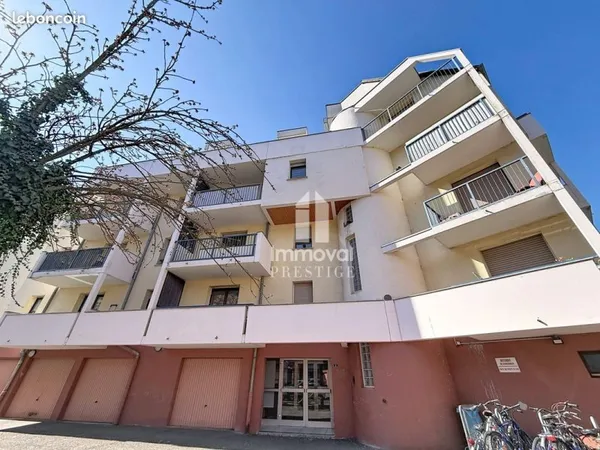Studio 1 pièce 33 m²