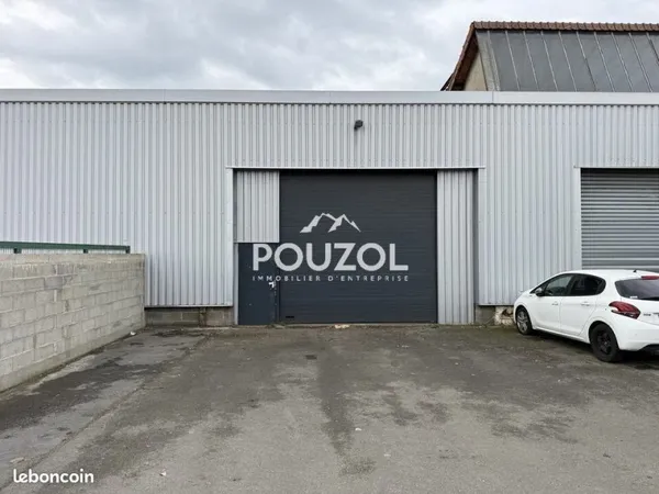 LOCAL D'ACTIVITE 300 m² RIOM