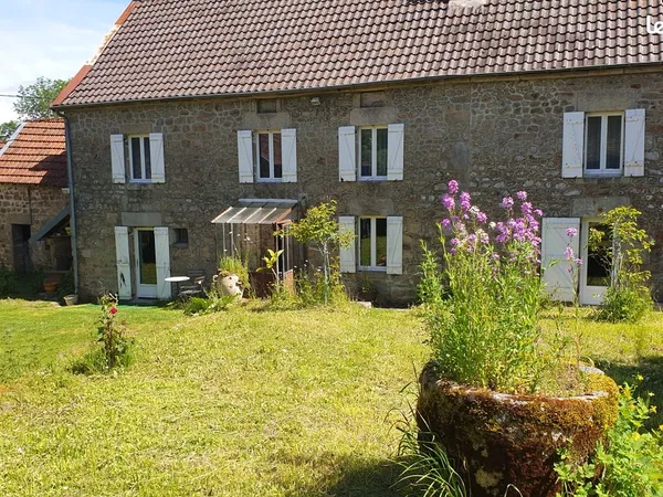 Maison + granges + dependances + terrains