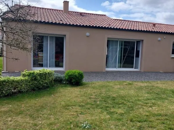 Maison de plain-pied récente de 106 m2 parfaitement entreten