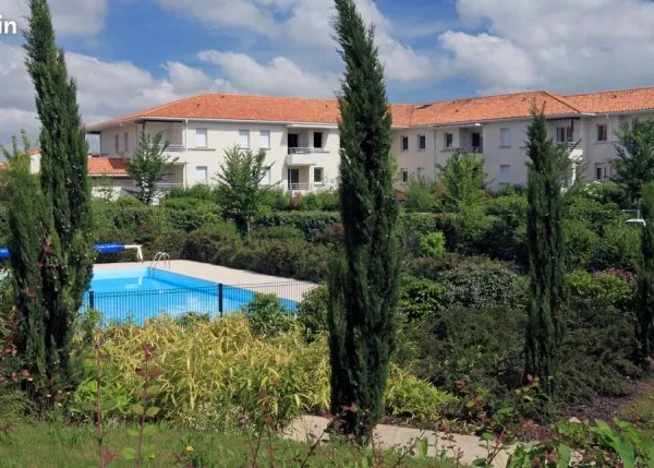 Appartement de standing T4 41m² à Poitiers avec piscine + parking en sous-sol