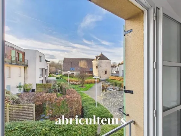 Appartement T3 traversant Est/Ouest - Résidence de standing à Survilliers