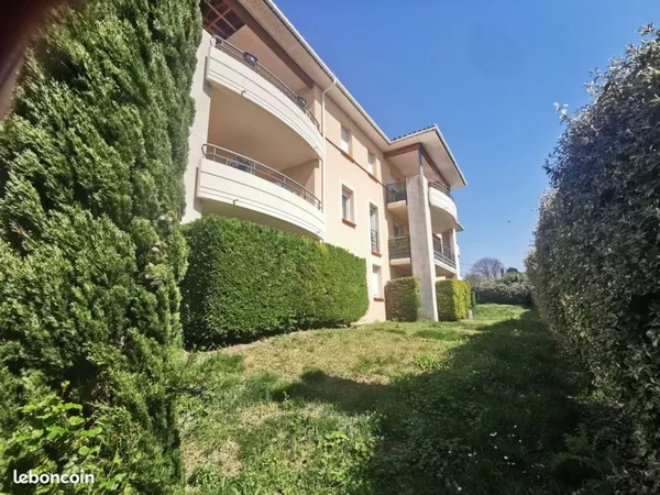 Appartement meublé T3 terrasse parking