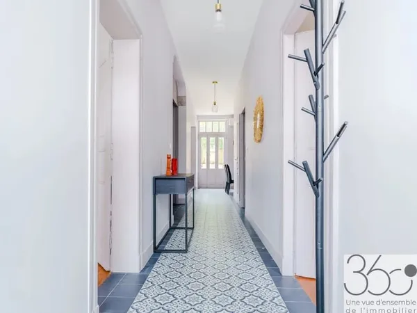 Maison 9 pièces 226 m²
