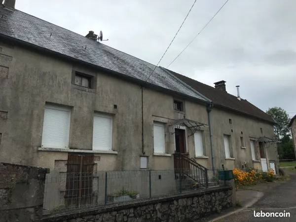 Maison de village à louer à Saint-Brisson (58)