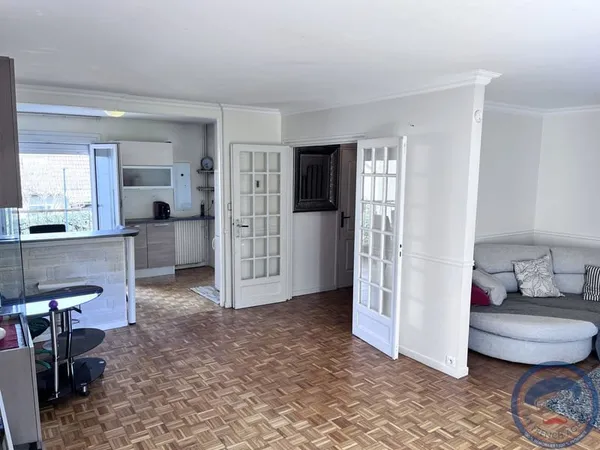 Maison de 5 pièces - 107 m2 - Beau jardin