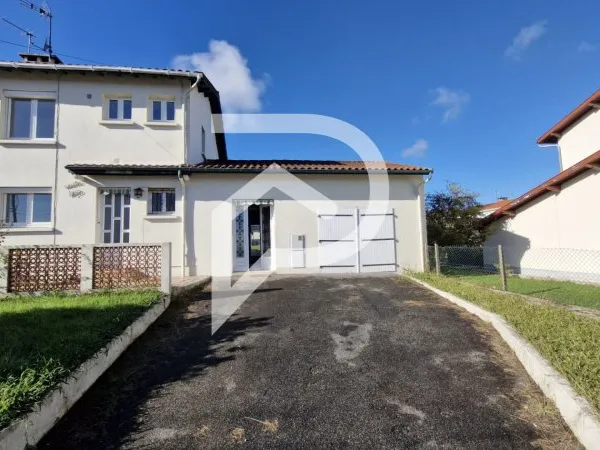 Maison 5 pièces 113 m² avec garage et jardin proche centre ORTHEZ