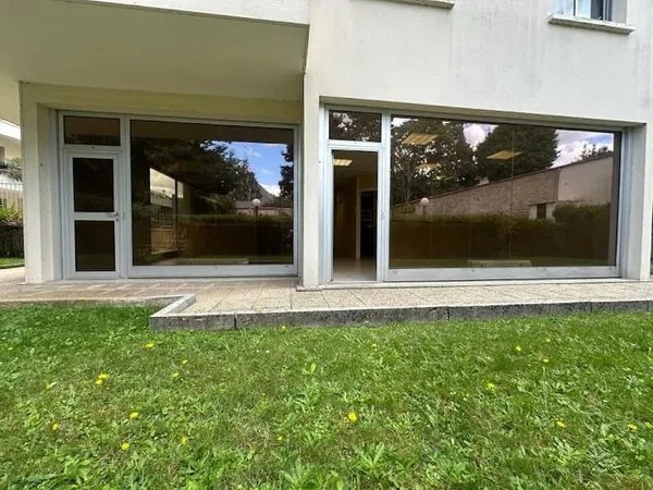 Bureau et espace de travail Vente Saint-Maur-des-Fossés   299000€