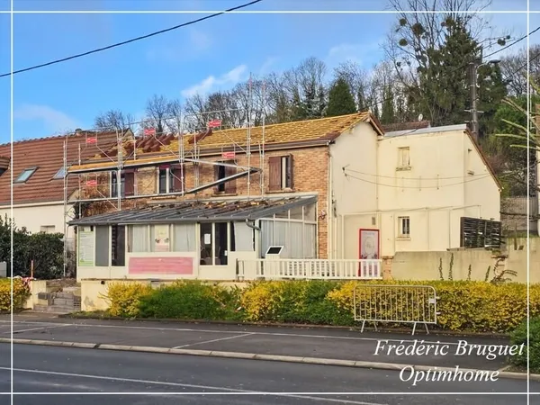 Investissement Locatif: immeuble mixte Commerces/Habitation à Clairoix