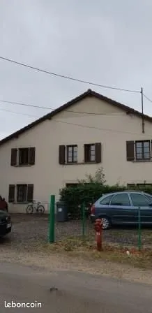 Maison dans village