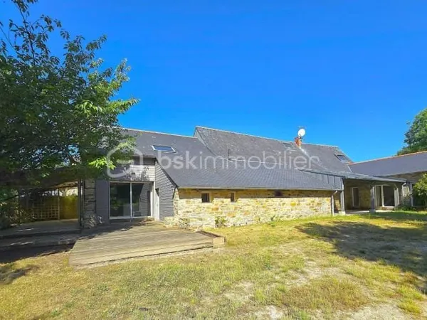 Maison 8 pièces 217 m²