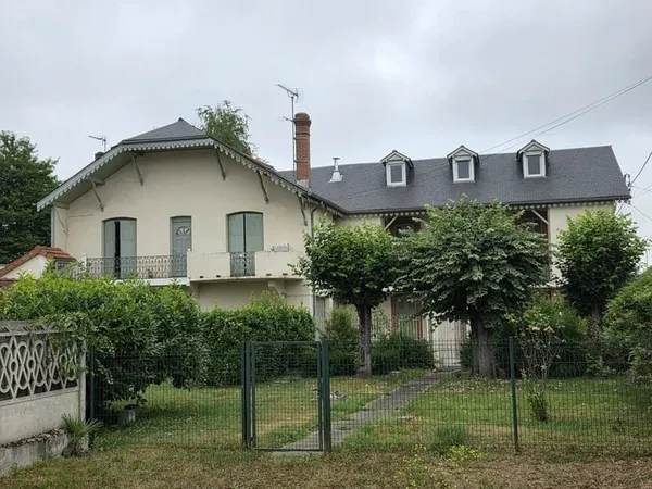 À vendre - Maison avec fort potentiel dans le secteur prisé de l'Ormeau