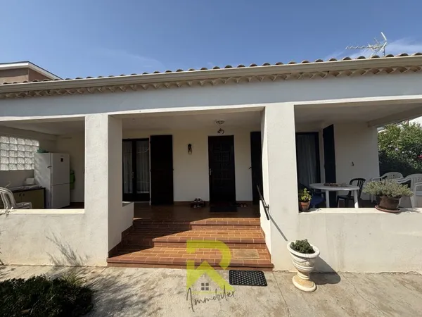 VIAS - Villa avec dépendance habitable et grand garage proch