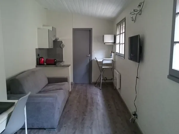 Studio situé à deux pas de toutes commodités