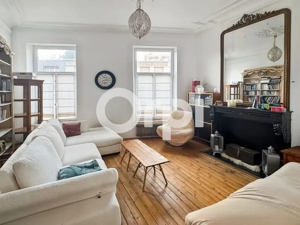 Maison 6 pièces 273 m²