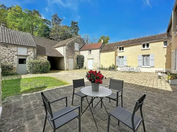 Maison 9 pièces 201 m²