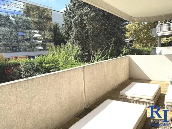 Appartement 3 pièces 84 m²