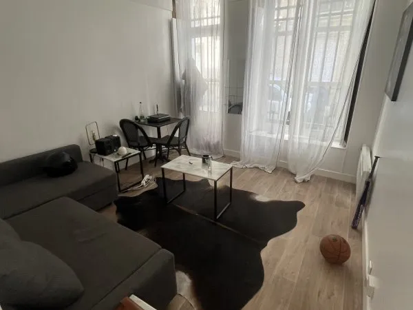 Sous-loue studio meublé