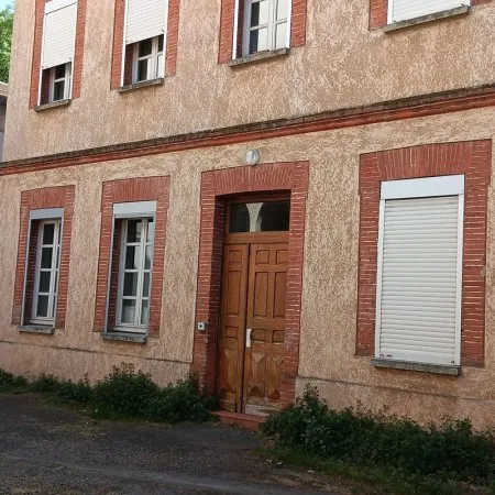 Compans- Studio meublé de 16 m2 avec petite terrasse