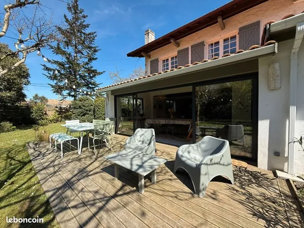 Maison 6 pièces 166 m²