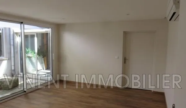 Local professionnel 57 m²