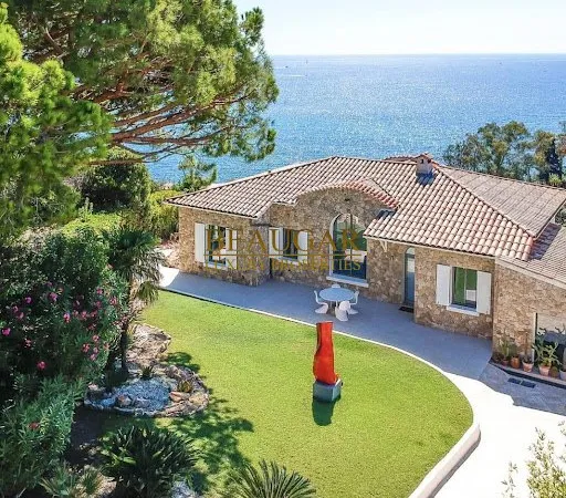 Villa 6 pièces 200 m²