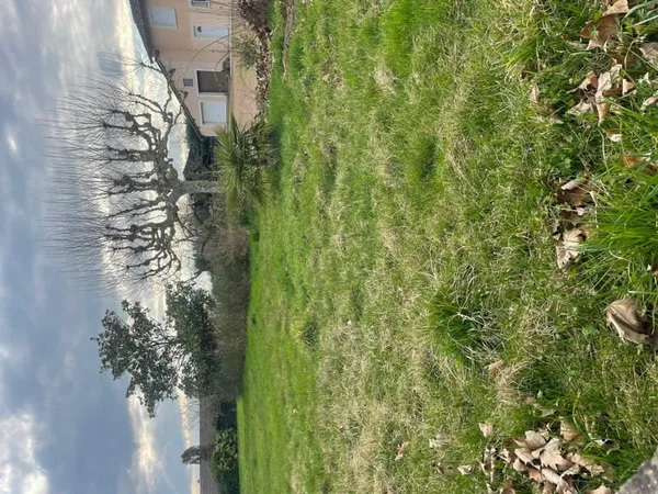 Terrain 475 m² Taponas